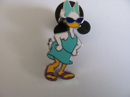 Disney Trading Pins 89354: Cool Characters - 7 Mini-Pin Collection - Daisy Only - £5.79 GBP