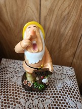Disney Snow White Dwarf SNEEZY Garden Gnome Figurine With Sign 8&quot; New - $43.66 CAD