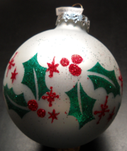 Bronners Christmas Wonderland Christmas Ornament Silver Bulb Holly and Berries - £7.16 GBP