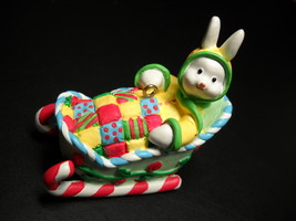 Carlton Cards Little Heirloom Treasures 1999 Jingle All The Way Boxed Bunny Sled - $8.99