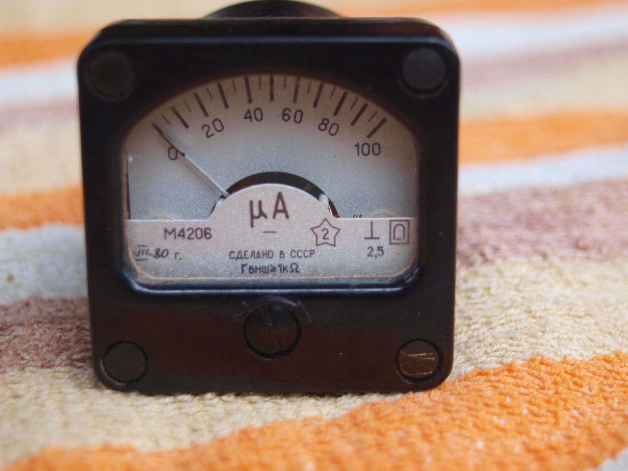 *** Vintage Soviet USSR Bakelite Mili Ampere Gauge Meter M4206 35mm Diam... - $39.59