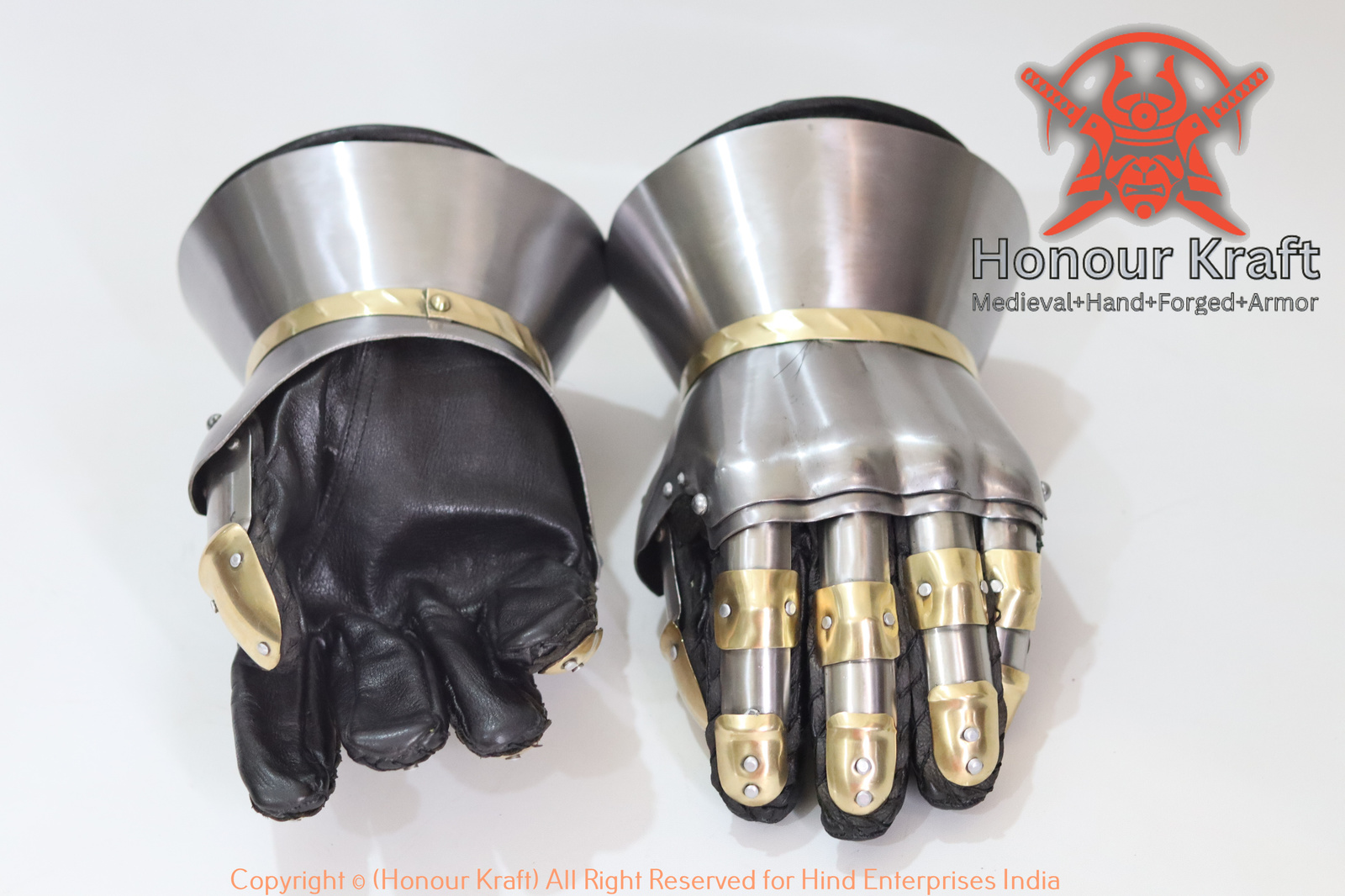 Medieval steel gauntlet gloves armor hourglass gauntlet with brass
