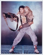 Aliens Sigourney Weaver points rifle holding Carrie Hen full length 8x10 photo - $12.99