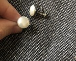 Vintage Costume Silver Backed Button 3/8&quot; Pearl Screw Back Earrings - £21.11 GBP
