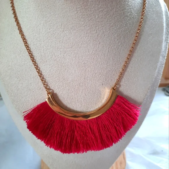 gold tone with pink tassels necklace / BIb neckalce style 20 inches long  - £27.61 GBP