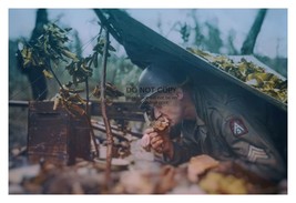 Gi WW2 Soldier Eating Thanksgiving Dinner 4X6 Colorized Photo - £6.14 GBP