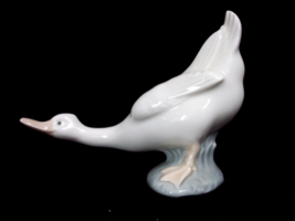 Lladro Nao Vintage Long Necked Goose Porcelain Figurine 244 R - $18.95