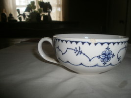 Antique Blue and White  Coffee Cup - €2,62 EUR