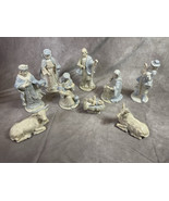 Vintage Holiday Classics Deluxe 9 Piece Nativity Set - $940.63 MXN