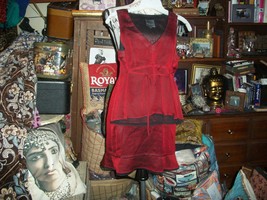 Nanette Lepore She&#39;s Soooo Flirty Crimson Red Beaded Skirt Set Size 2 - £31.47 GBP