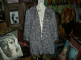 MAGGIE BARNES Cute Black+White Lightweight Jacket Size 18/20 - $19.80