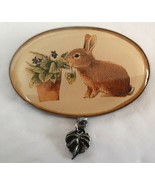 Marjolein Bastin Oval Rabbit Bunny Pin Brooch Leaf Charm Signed 1999 M B... - $24.61 CAD