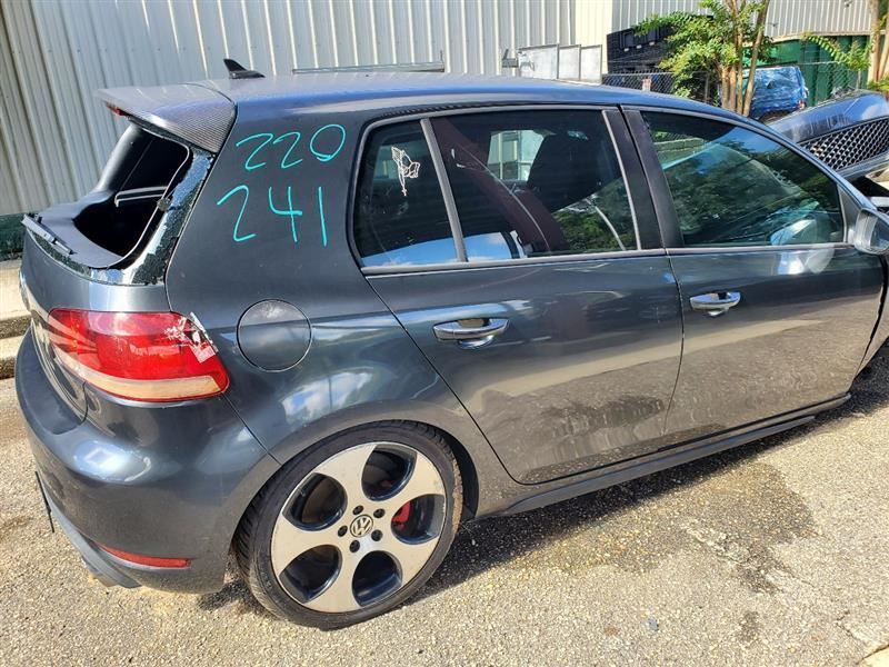 Right Inner Tail Lamp OEM 2010 2011 2012 2013 2014 Volkswagen Golf GTI Item image 10
