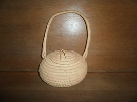 Reed Basket  - $4.10 CAD