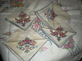 Table Cloth &amp;  Napkins - Linen Vintage 60&#39;s Hand Embroided Napkins &amp; Tab... - $14.00