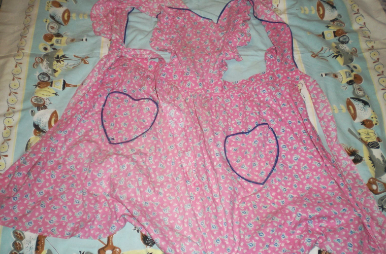 Apron - Vintage from the 1950&#39;s - Smock Style (Pink) - $5.90