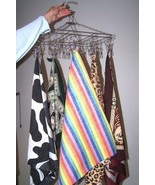 SQUARE 20 METAL CLIPS DISPLAY HANGING RACK store hanger displaying merch... - $25.91 CAD