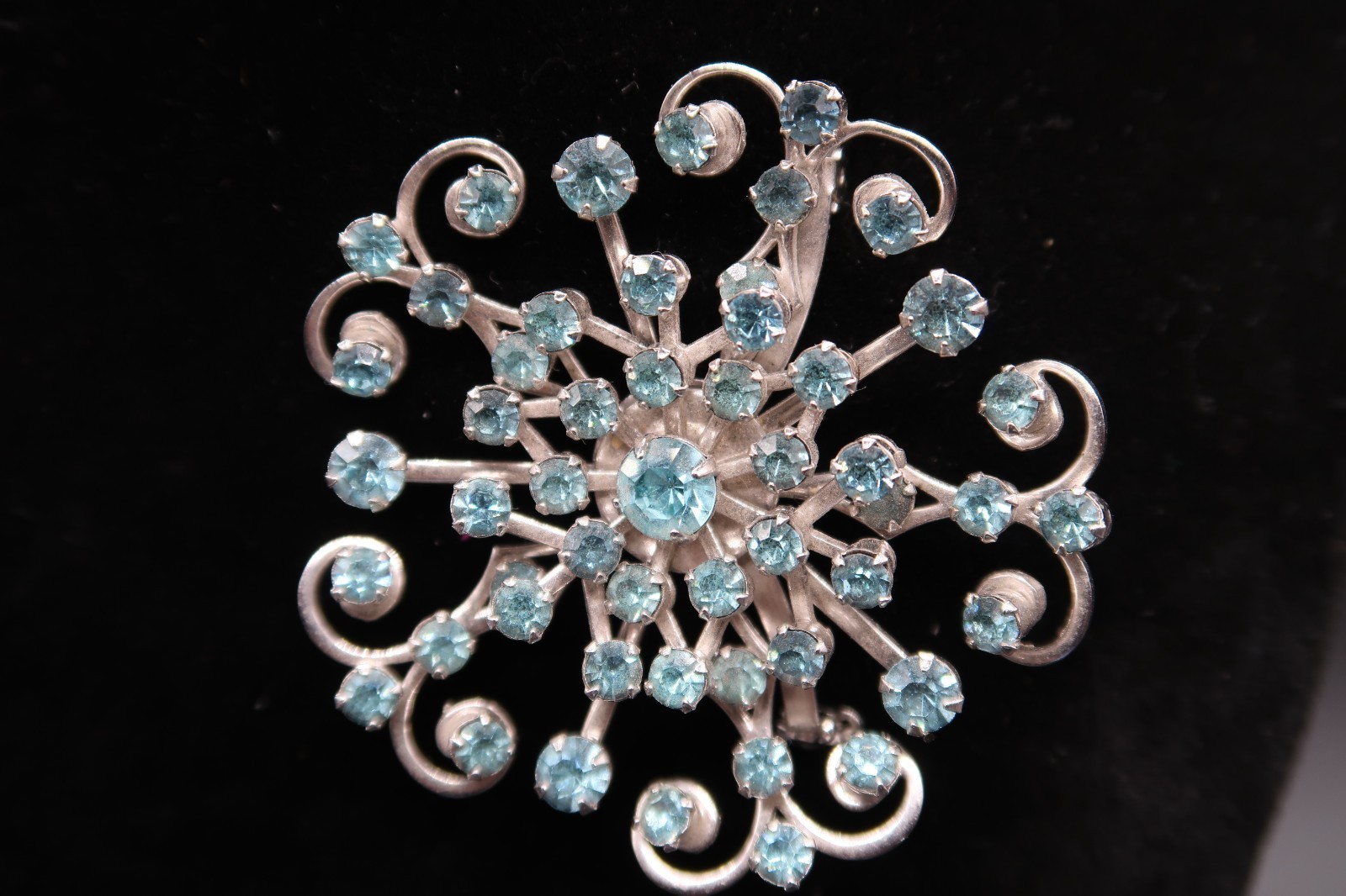 Vtg Aqua Blue Prong Set Rhinestone Brooch Starburst Snowflake Brooch Silver Tone Item image 10