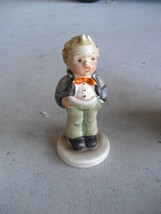 Vintage Napco The Singer Boy Figurine LOOK - £12.64 GBP