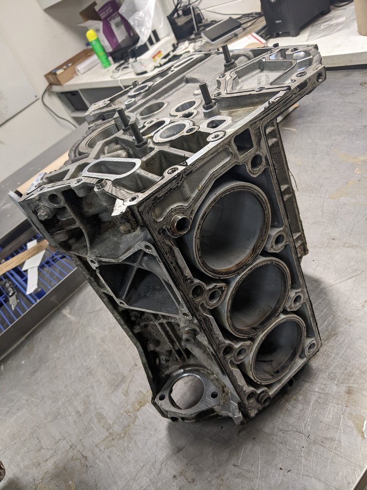 Engine Cylinder Block For 08-09 Mercedes-Benz C230  2.5 2720103505 - $873.13