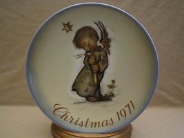 Angel In A Christmas Setting Collector Plate Schmid Hummel Christmas 1971 First - £3.91 GBP