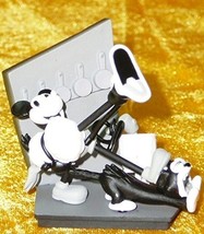 Yujin Capsule Toy Disney Cinemagic Paradise Figure Steamboat Willie Mickey Mouse - £17.25 GBP