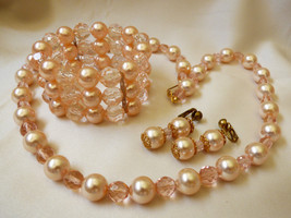 VTG pin pearl faux Necklace Clip Earrings Stretch Bangle Set - £28.48 GBP