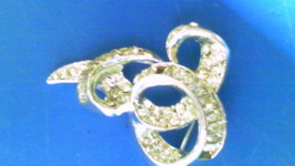 Vintage Jewelry Retro Swirl Shaped Silver w White Rhinestones Brooch - $35.99