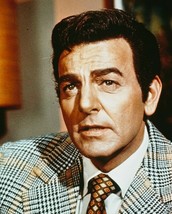 Mike Connors Color 8x10 Photo (20x25 cm approx) Mannix In Sport Coat - £7.66 GBP