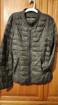 Sam Edelman Medium Lightweight Green Puffer Jacket w/ Drawstring Travel Bag - $49.01
