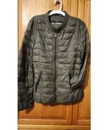 Sam Edelman Medium Lightweight Green Puffer Jacket w/ Drawstring Travel Bag - $66.57 CAD