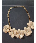 Vintage Merona Flower Sratement Necklace Cream Color Flowers Rhinestone ... - $25.79 CAD