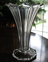 Pedestal Vase-Fluted-Clear-Art Glass-8 Sided Design-6&quot; tall - $335.51 MXN