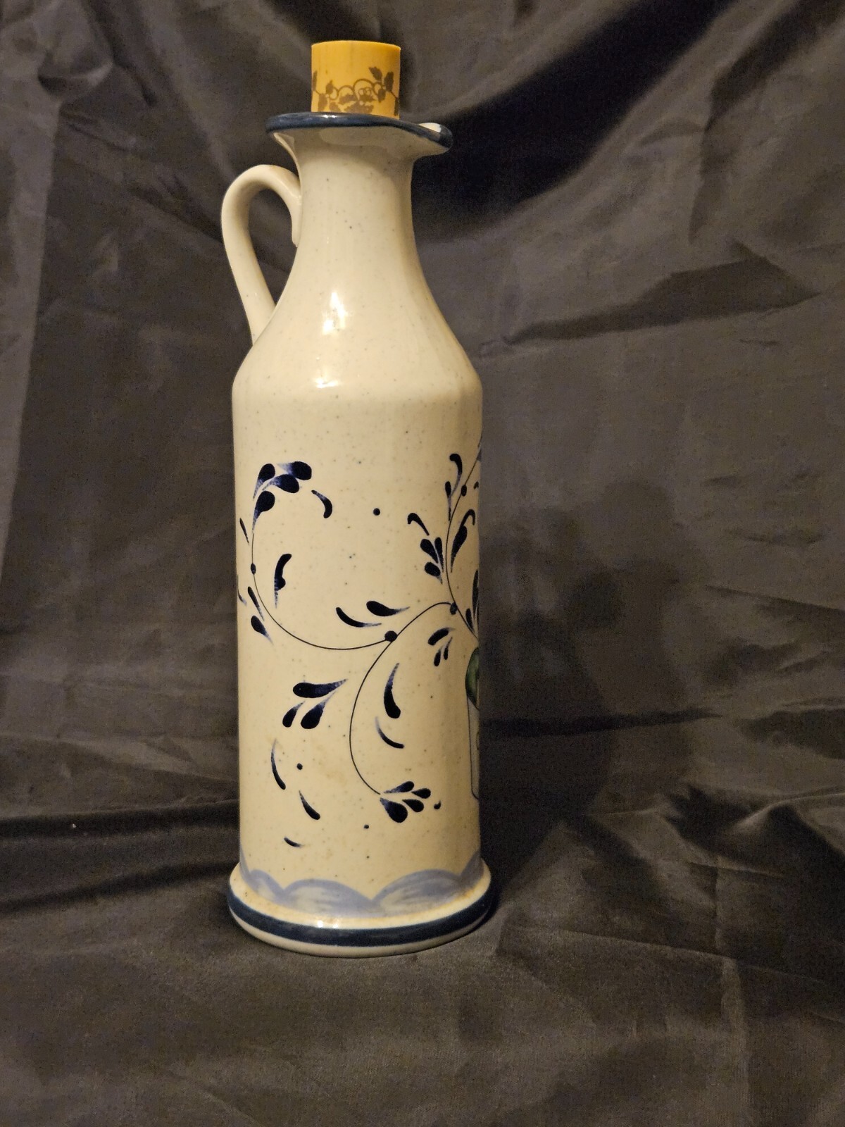 Italian Hand painted ceramic olive oil decanter with spout Item image 4