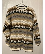 Vintage womens knit sweater Medium Geometric Pattern beige green white red - £13.37 GBP
