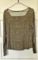 Cato Olive Paisley Women&#39;s Top with Sleeve Accent Size M - $18.10