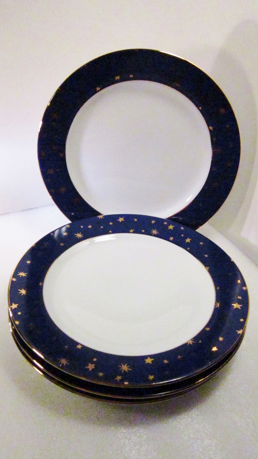 Sakura Galaxy Porcelain 4 Dinner Plates Gold and Blue - $39.99
