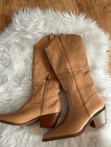 Cozzy girl Cowgirl boots brown up to the knee size 7 - $54.45