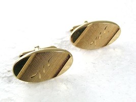 Vintage Goldtone Brushed Cufflinks By SWANK 71717 - £19.77 GBP