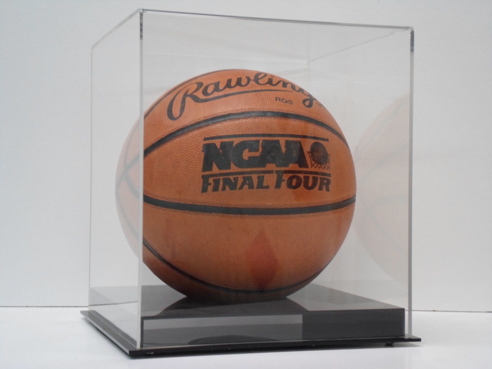 Villanova basketball display case acrylic black base NCAA 85% UV filtering - $41.33