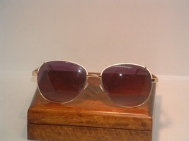 Pre-Owned Women’s Gold &amp; White Tinted Fashion Sunglasses - $7.92