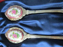 Set Of Silverplate And Floral Ceramic Spoons Made In Korea Nib 5&quot; Original - £97.34 GBP