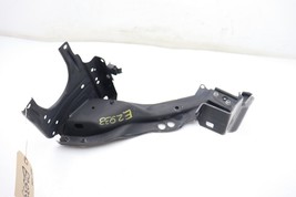 05-11 MERCEDES-BENZ C219 CLS550 RIGHT PASSENGER SIDE HEADLIGHT BRACKET E2933 image 6