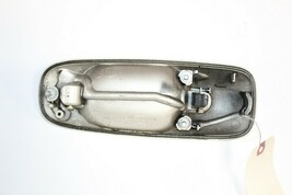 2003-2007 CHRYSLER VOYAGER EXTERIOR FRONT RIGHT PASSENGER DOOR HANDLE J8824 image 6