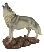 Forest Woodlands Mystical Alpha Gray Wolf Howling to The Moon Figurine 6&quot; L - $654.93 MXN