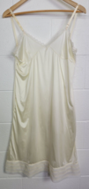 Vintage Luxer Dame Nylon Slip Chemise Ivory w Lace Sz 36 - £16.83 GBP