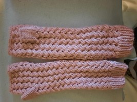 Betsey Johnson Pink Fingerless Knit Gloves  NWOT - £12.05 GBP