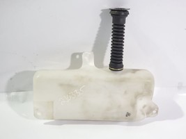 Rear Washer Fluid Reservoir OEM Mitsubishi 3000GT 1999 - $296.95 MXN