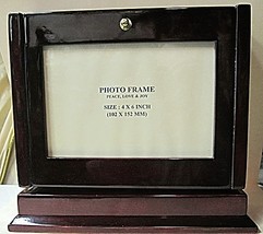 Frame And Clock - $22.04