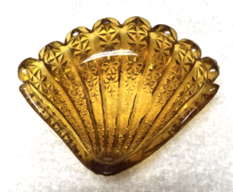 Stunning Amber Glass Fan Seashell Very Textured Open Salt Dip 3.5 x 3 1/... - $18.32